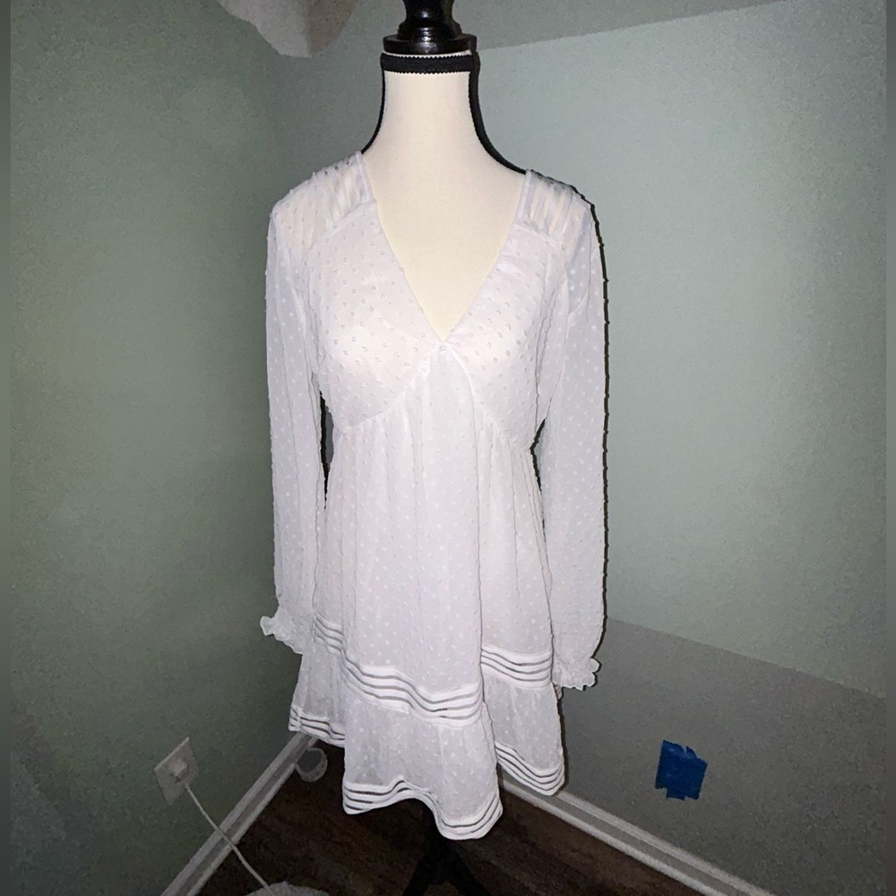White long sleeve mini dress